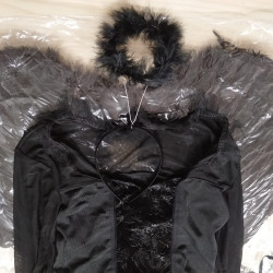 Angelo Kostiumas Moterims